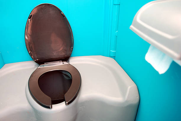 Best Porta potty rental near me  in Uniontown, OH
